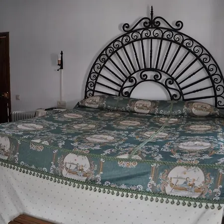 Inn De San Martin